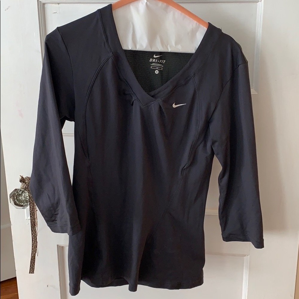 Women’s Nike Dri-Fit workout/ tennis top